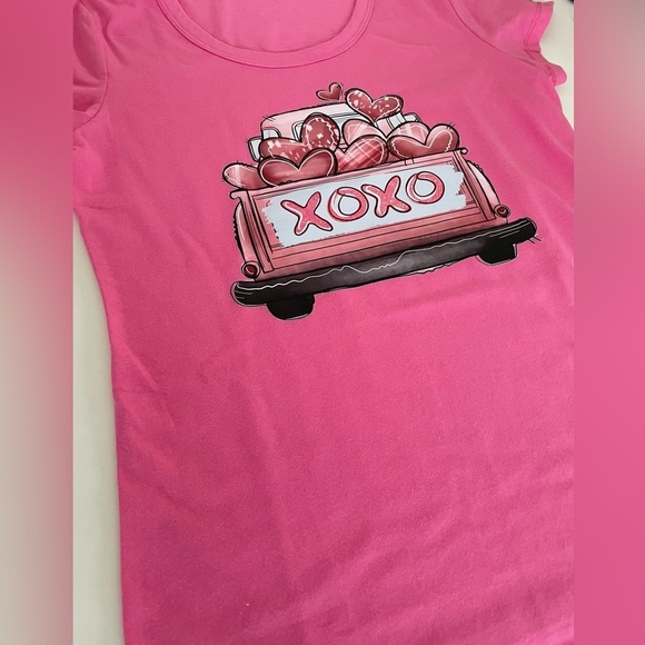 No Boundaries Custom Valentine’s Day Scoop Tee Short Sleeve Juniors Medium (7-9) - Picture 5 of 13